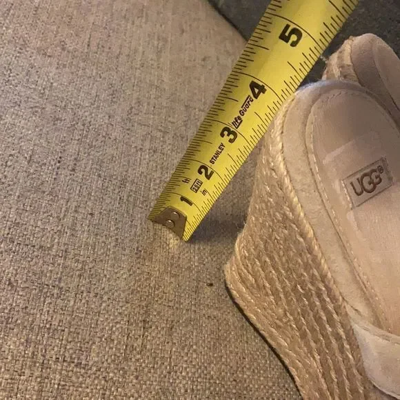 🎁 UGG wedge size 9 - Picture 4 of 8